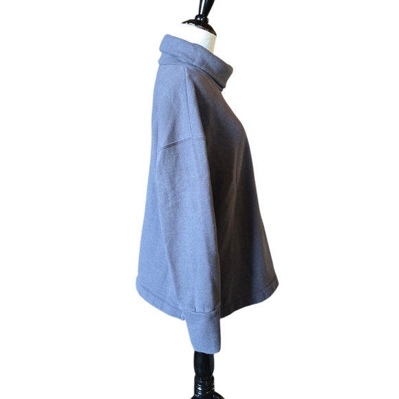 Peloton Sweatshirt Women's Medium Gray Grey Funnel Neck Pullover - Picture 5 of 7